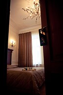 Kristoff Hotel