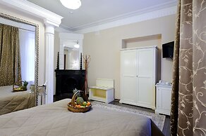 Kristoff Hotel