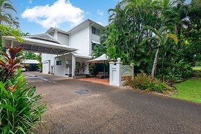 Seascape Holidays - Coral Apartments