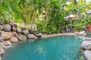 Seascape Holidays - Coral Apartments