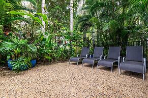 Seascape Holidays - Coral Apartments