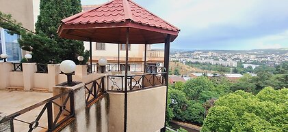 Iliani Hotel