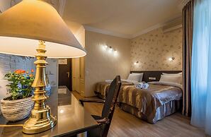 Iliani Hotel