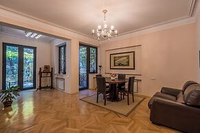 Iliani Hotel