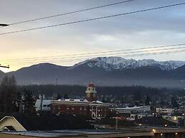 Port Angeles Inn