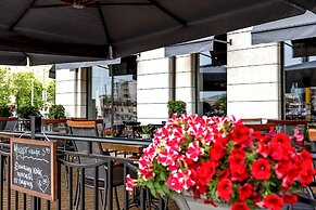 Maxim Boutique Hotel