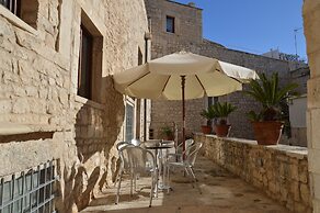 S. Martin Hotel