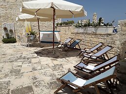 S. Martin Hotel