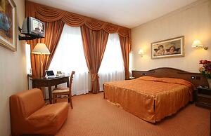 Cristallo Hotel