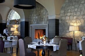 Aquapetra Resort and Spa
