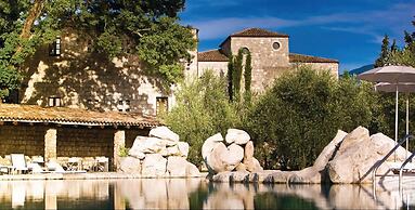 Aquapetra Resort and Spa