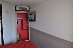 PREMIERE CLASSE CLERMONT FERRAND SUD - Aubière