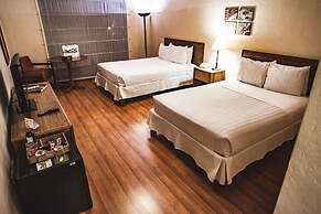Hotel El Lago by Luoxo