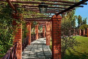 Hotel El Lago by Luoxo