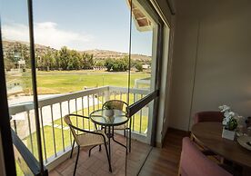Hotel El Lago by Luoxo