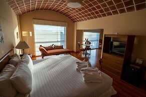 Hotel El Lago by Luoxo