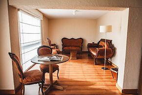 Hotel El Lago by Luoxo