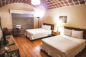 Hotel El Lago by Luoxo