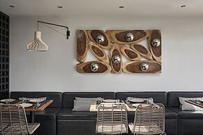 Loizos Stylish Residences