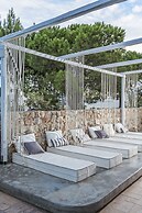Loizos Stylish Residences