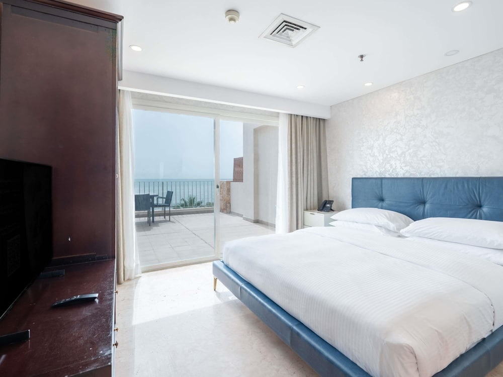 Mövenpick Hotel & Resort Al Bida'a Kuwait