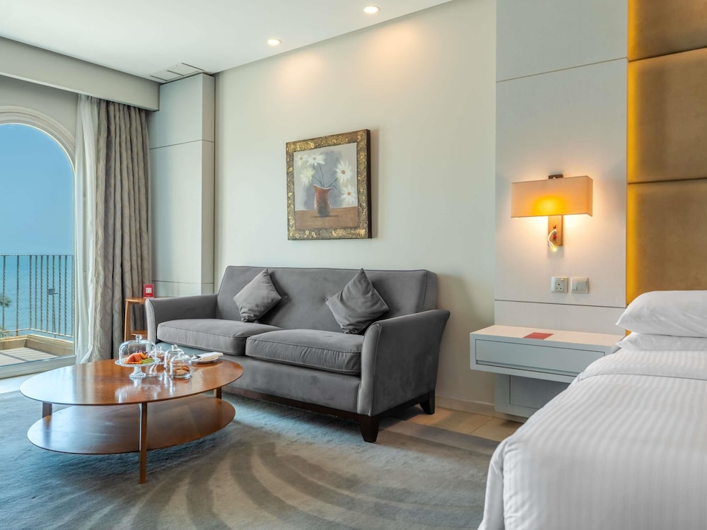 Mövenpick Hotel & Resort Al Bida'a Kuwait