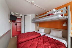 Premiere Classe Avignon Sud - Parc des Expositions