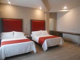 Hotel Puente Real