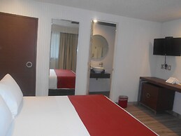 Hotel Puente Real