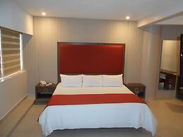 Hotel Puente Real