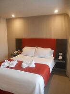 Hotel Puente Real
