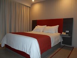 Hotel Puente Real