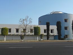 Hotel Puente Real