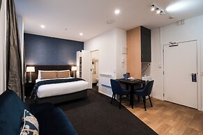 Gilmer Apartment Hotel