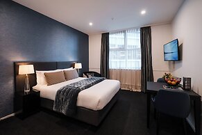 Gilmer Apartment Hotel