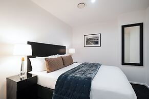 Gilmer Apartment Hotel