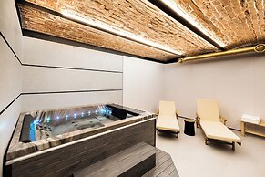 TRIBE Riga City Centre Hotel - Renovated 2026