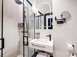 TRIBE Riga City Centre Hotel - Renovated 2026