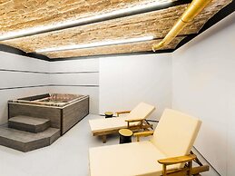 TRIBE Riga City Centre Hotel - Renovated 2026