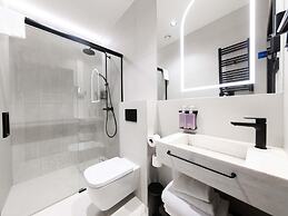 TRIBE Riga City Centre Hotel - Renovated 2026
