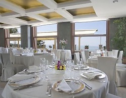 Hotel Riviera & Maximilians