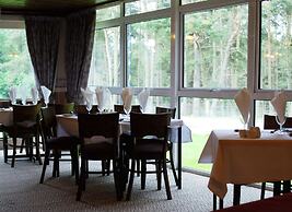 Highlander Hotel