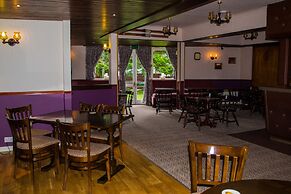 Highlander Hotel