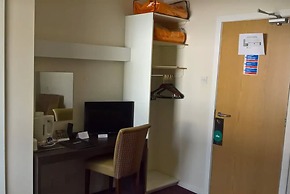 Highlander Hotel