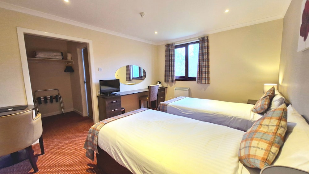Highlander Hotel