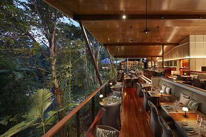 Silky Oaks Lodge, Beckons