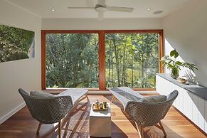 Silky Oaks Lodge, Beckons