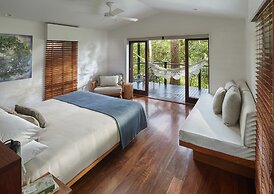 Silky Oaks Lodge, Beckons