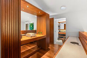 Silky Oaks Lodge, Beckons