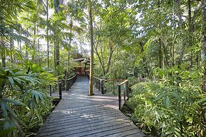 Silky Oaks Lodge, Beckons